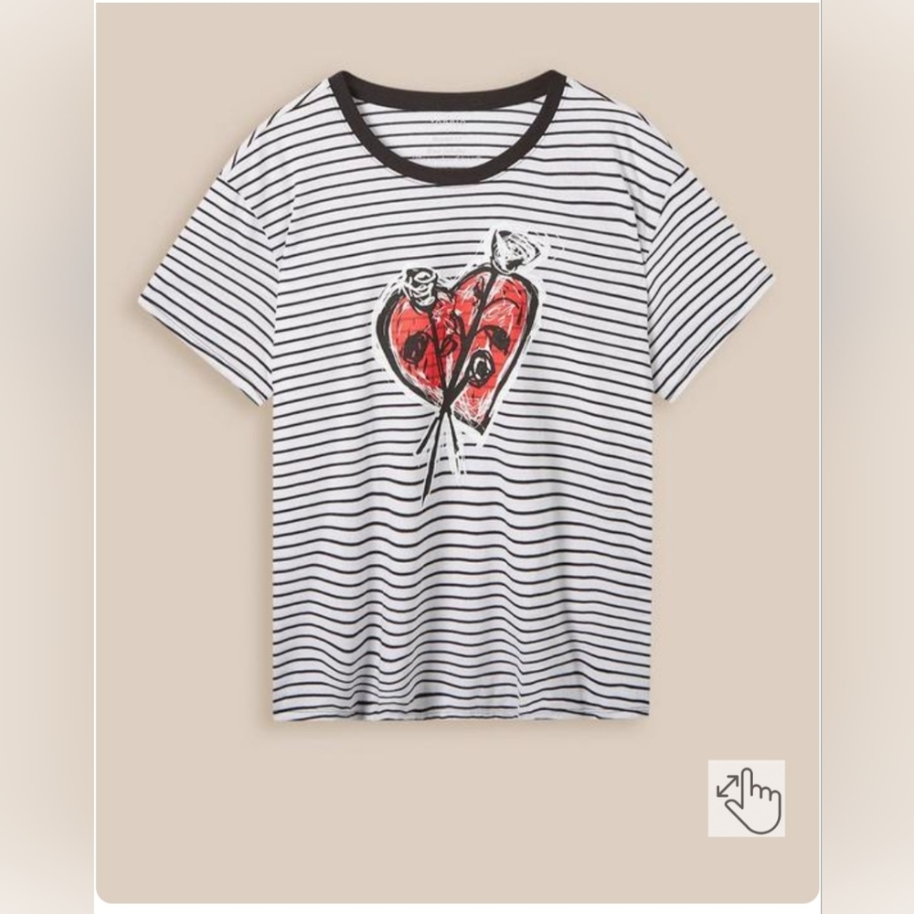 NWT TORRID Relaxed Signature Jersey Crew Neck Tee Shirt Striped Heart -1X